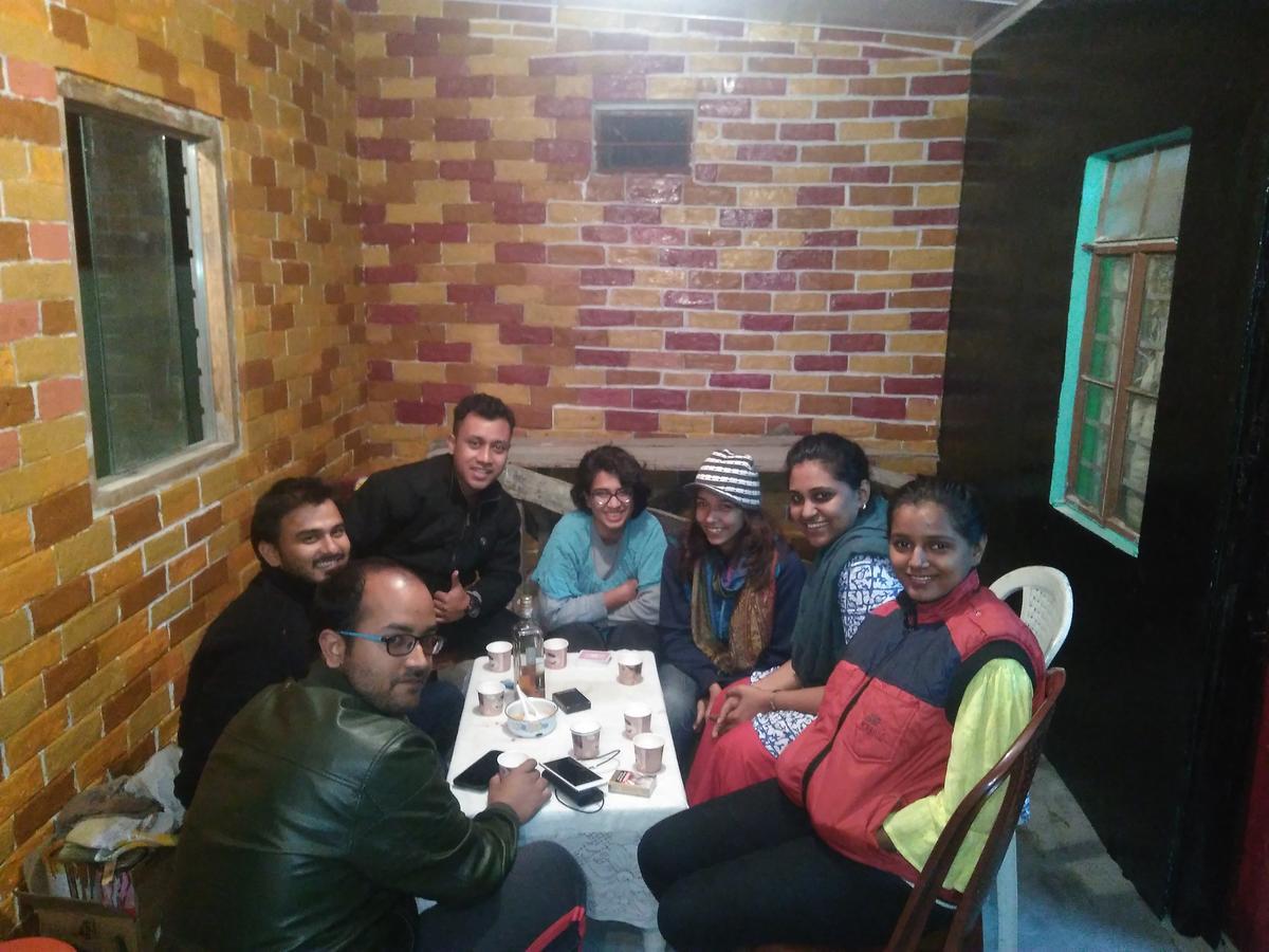 Isabella Hostel Shillong Dış mekan fotoğraf
